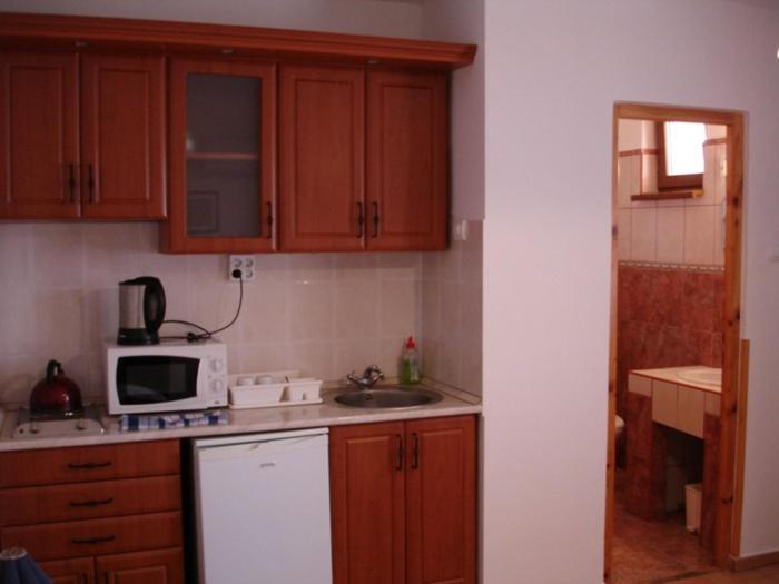 Mediterran Apartman Es Vendeghaz Hajdúszoboszló Exterior foto