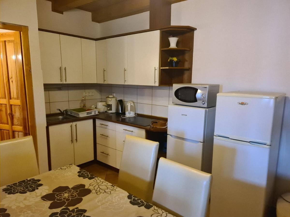 Mediterran Apartman Es Vendeghaz Hajdúszoboszló Exterior foto